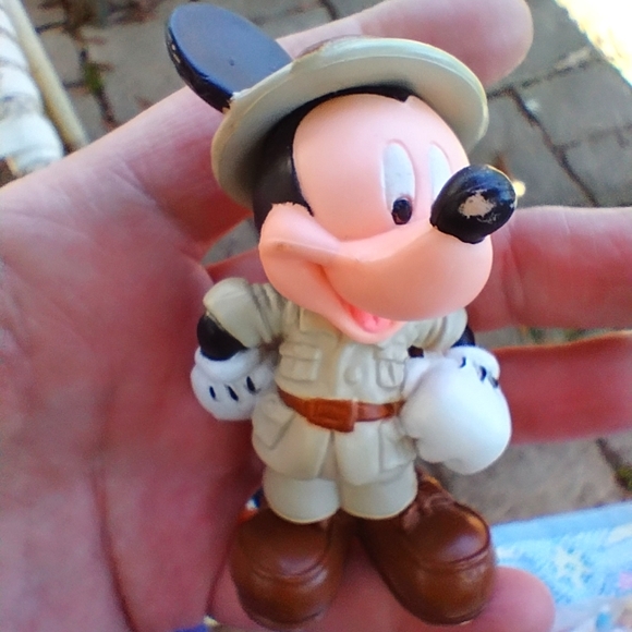 Mickey Mouse Animal Kingdom Safari Toy - Picture 1 of 2